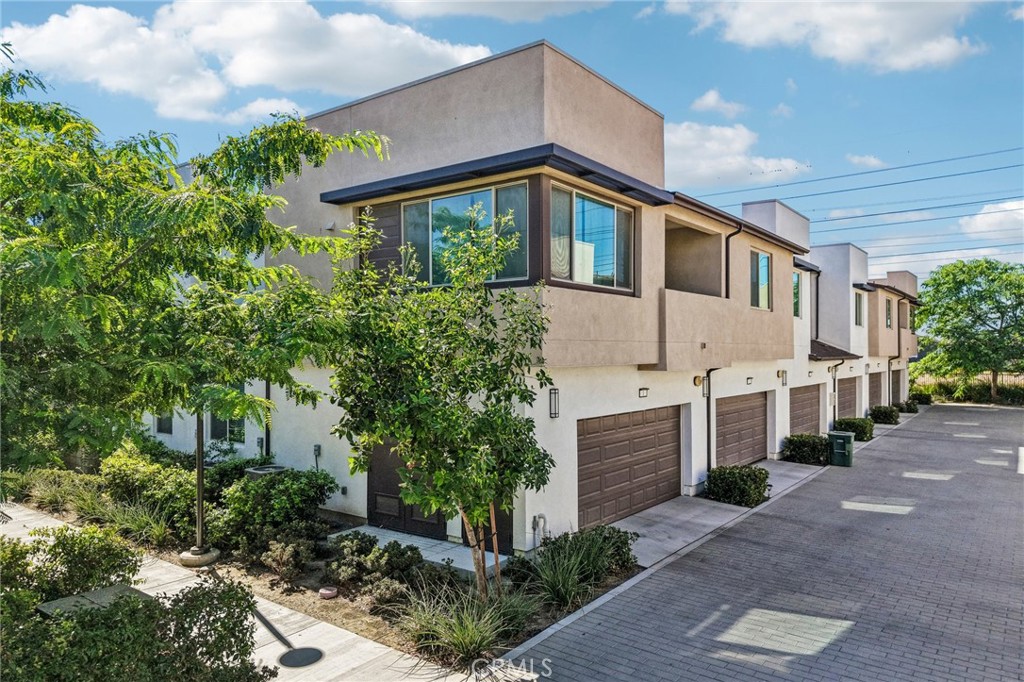 3630 E Peckham Paseo 2