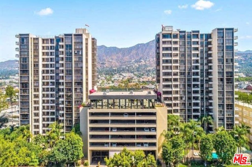 343 Pioneer Drive 1205