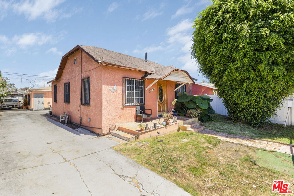 719 E 110th Street