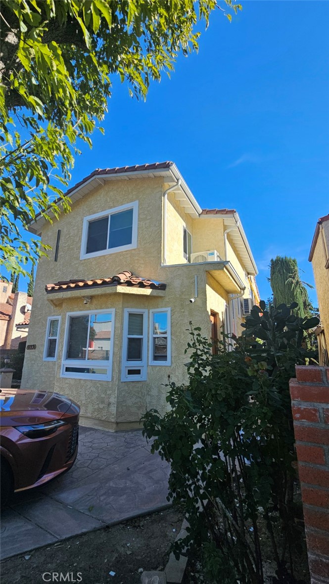 6920 1/2 Loma Verde
