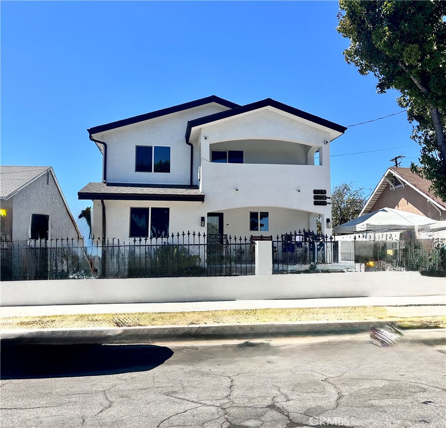 1033 S Bonnie Beach Place