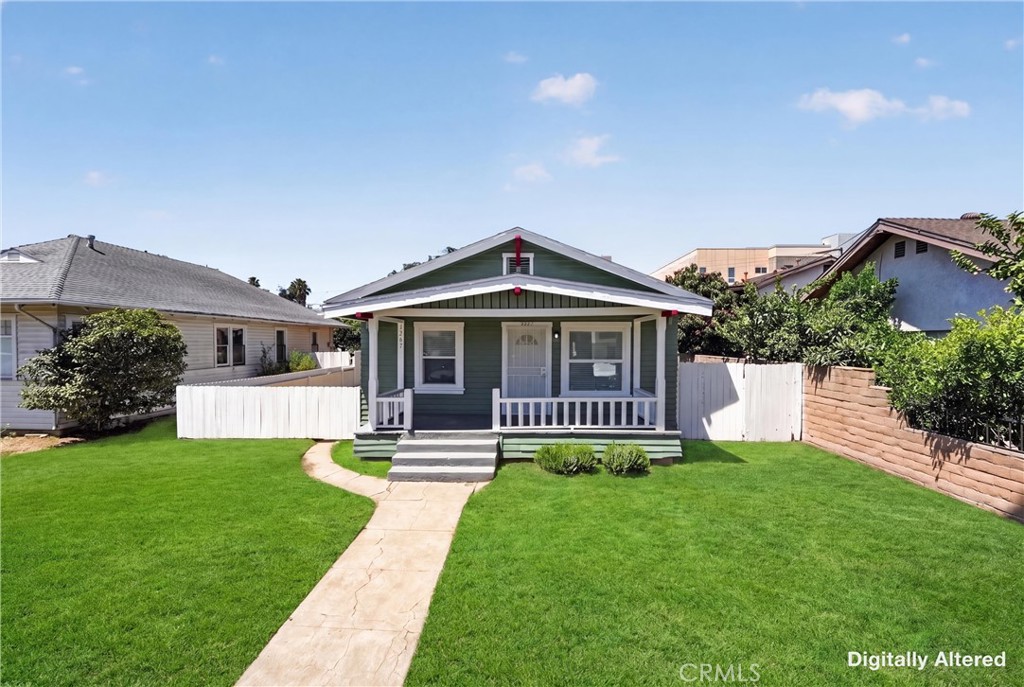 1567 Elm