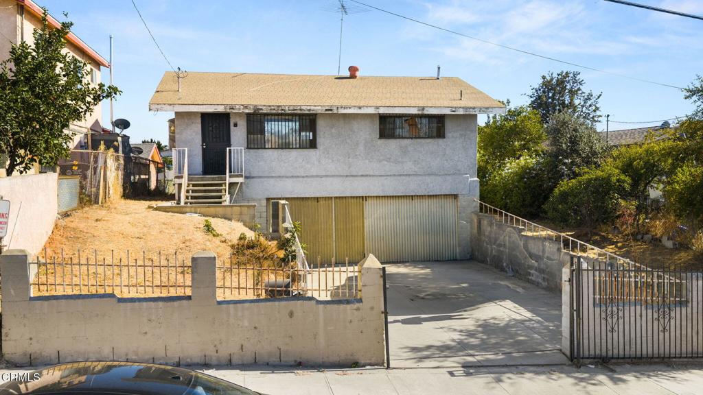 3328 Winter Street