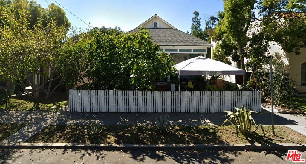 276 Thorne Street
