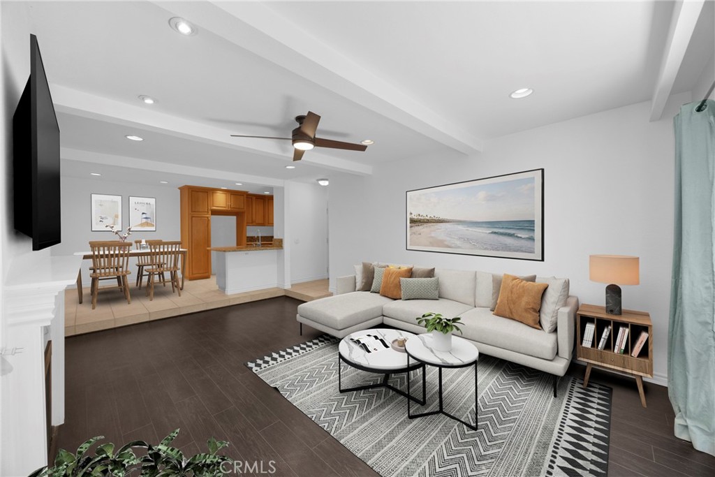 21372 Brookhurst 526