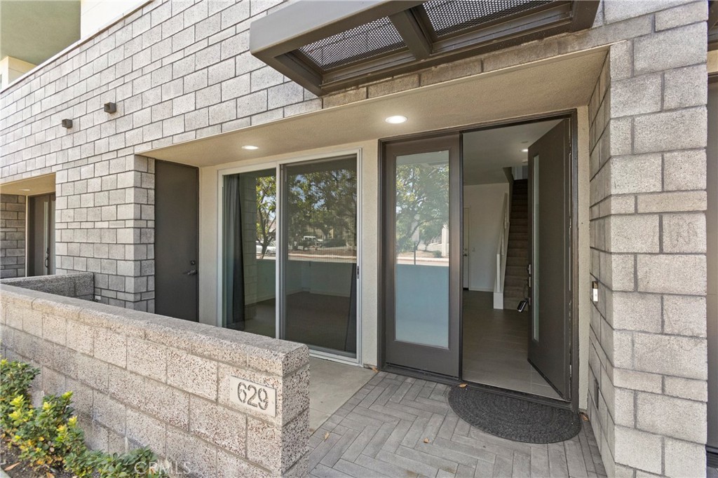 629 W 17th