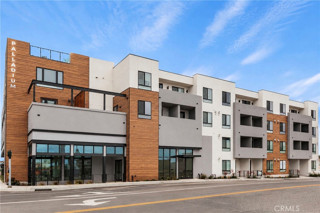 402 West Grand Ave. 317