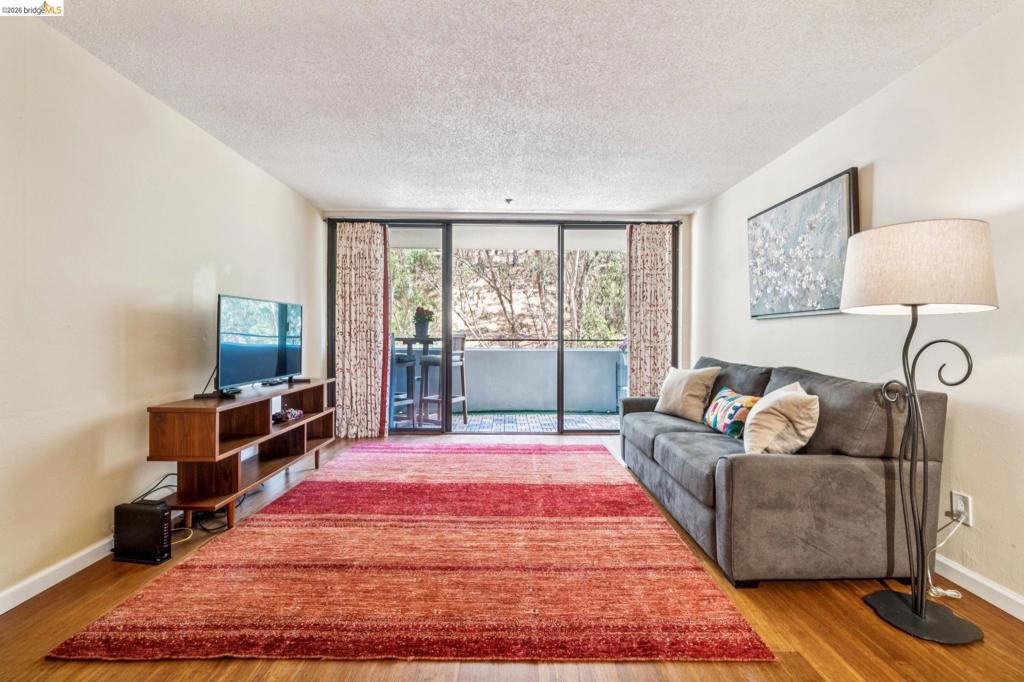 555 Pierce St 1125