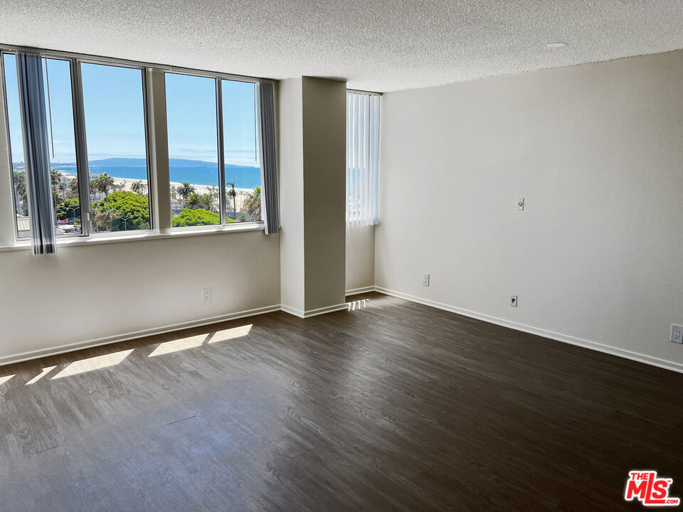 1431 Ocean Avenue 813
