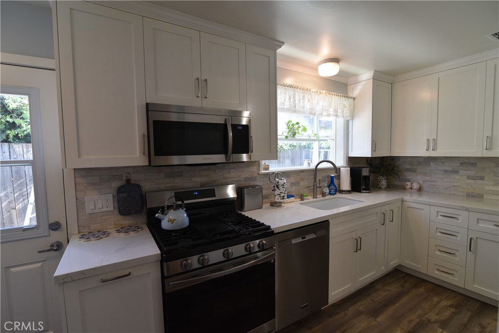 6242 Kenwater