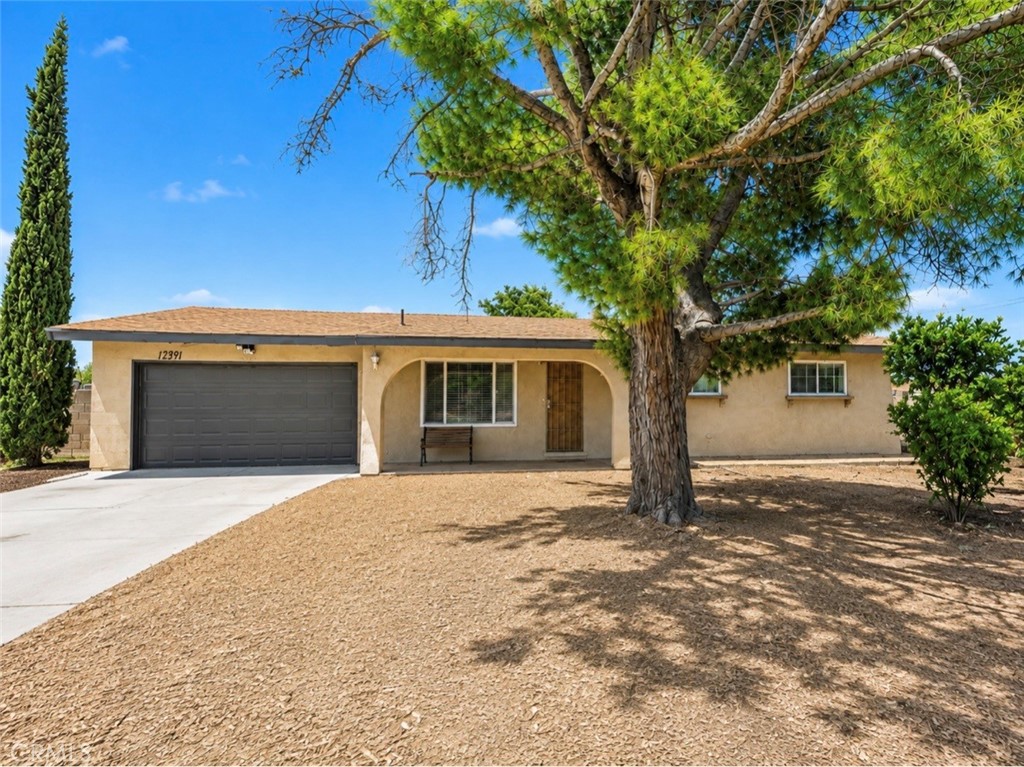 17391 Sequoia