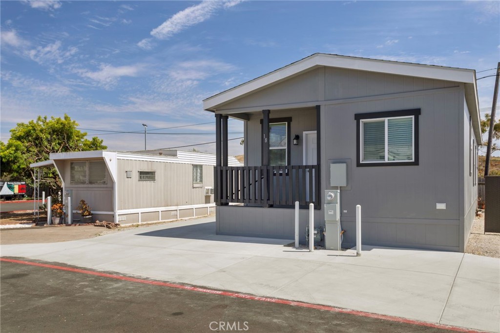 3030 Oceanside Boulevard 18
