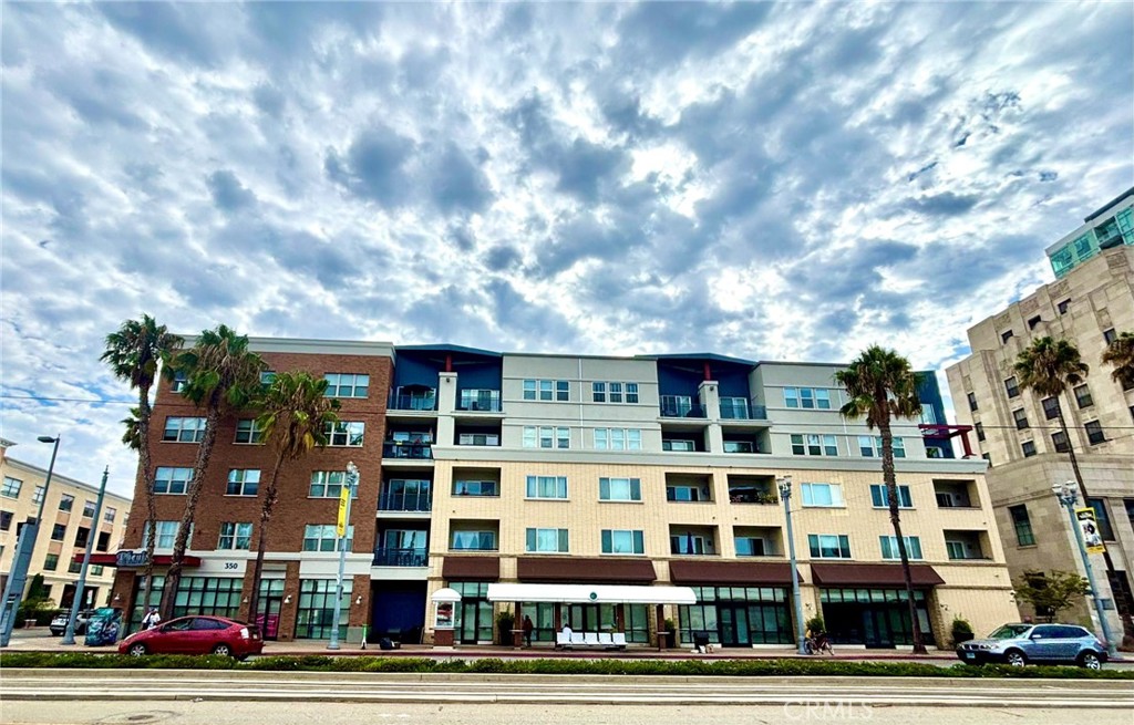 300 E 4th Street 422