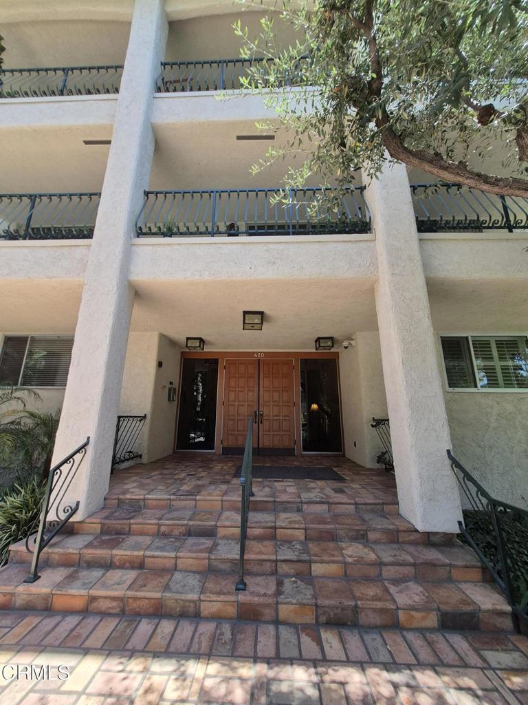 420 S Madison Avenue 204