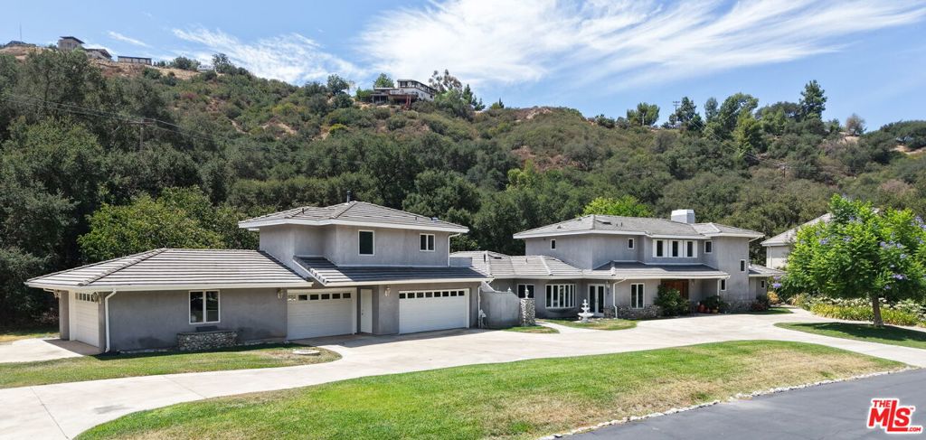 28342 Shadowland Circle