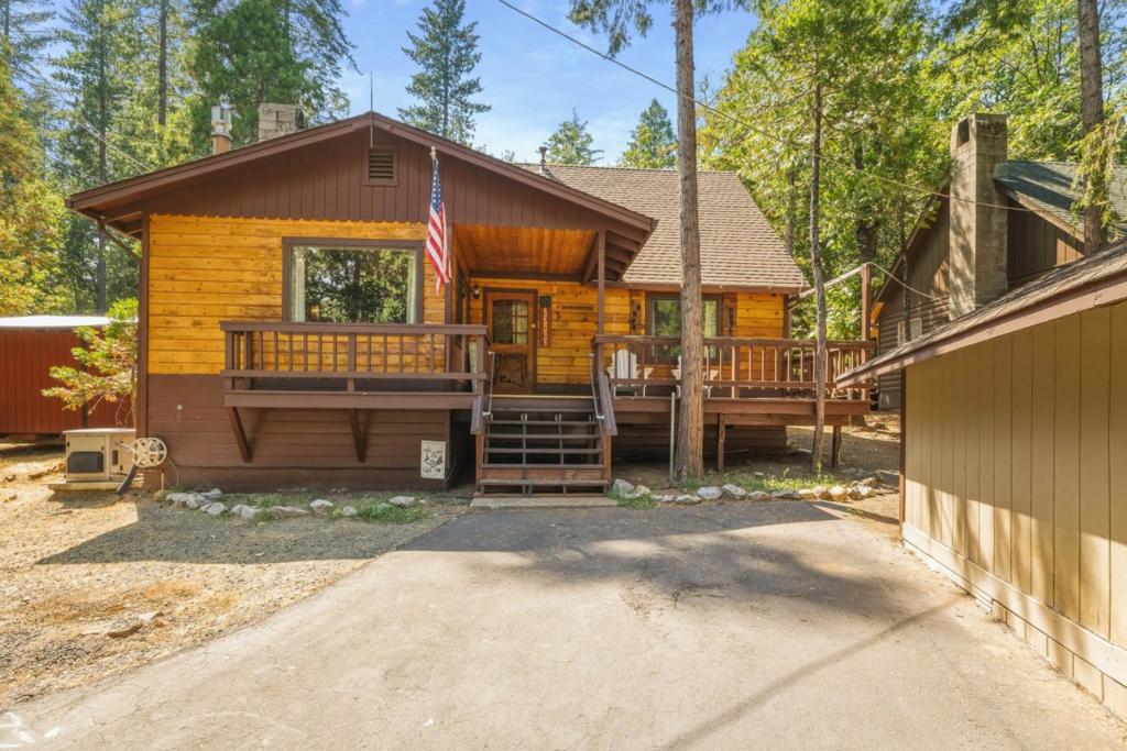 23100 Tuolumne Drive