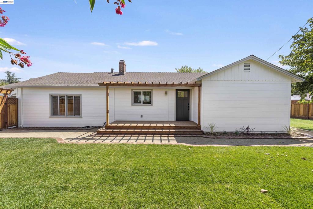 2824 Cowell Rd.