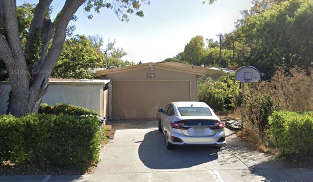 711 Farley Street