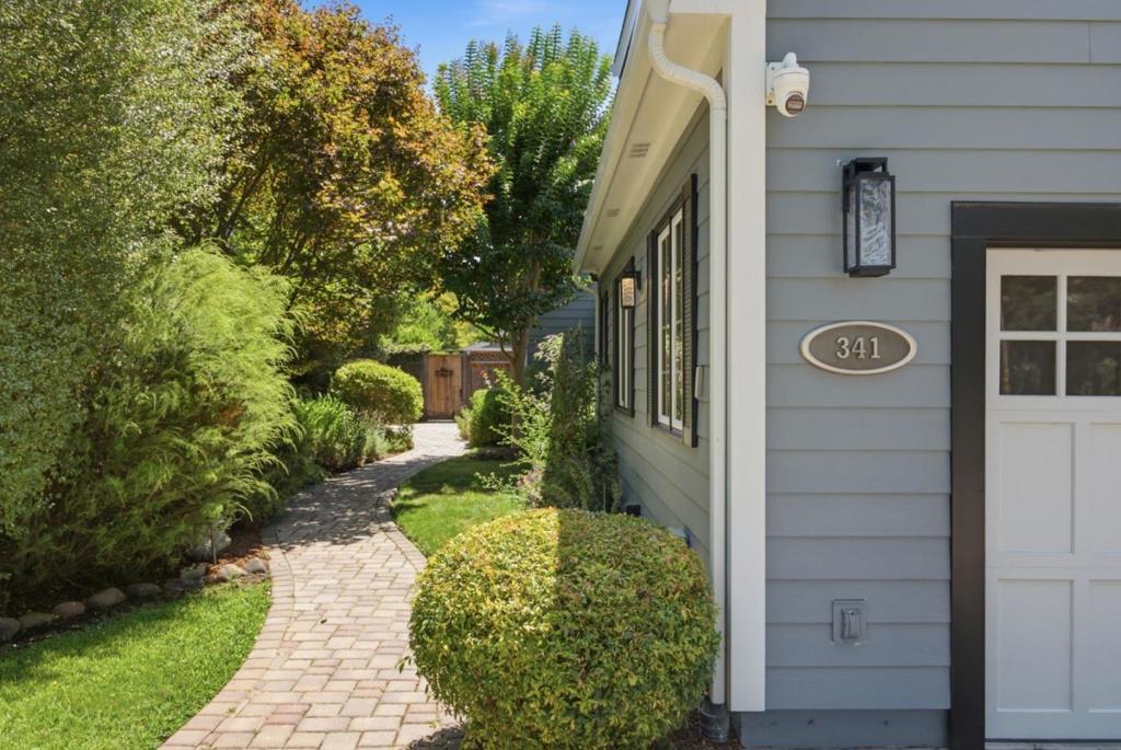341 Arlington Road
