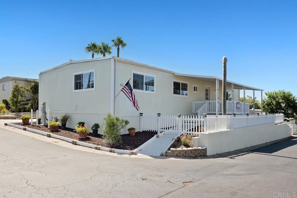 1120 E Mission Rd 65