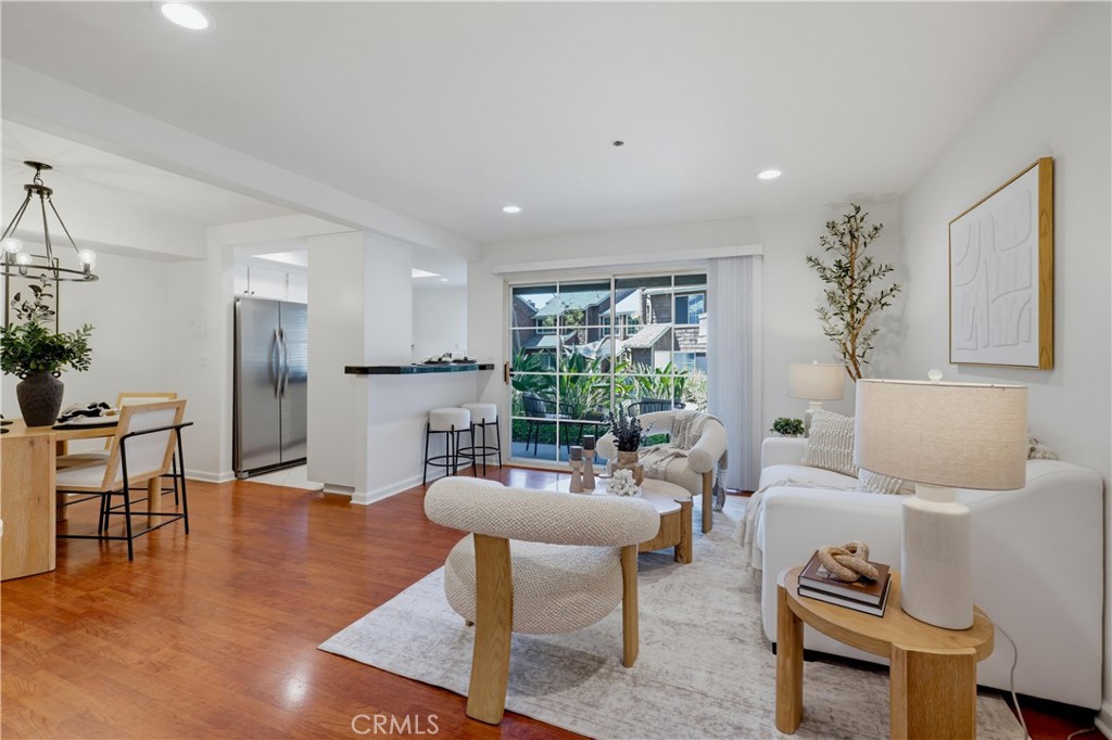 12555 Euclid Street 111