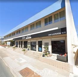 2100 N Sepulveda Boulevard 12