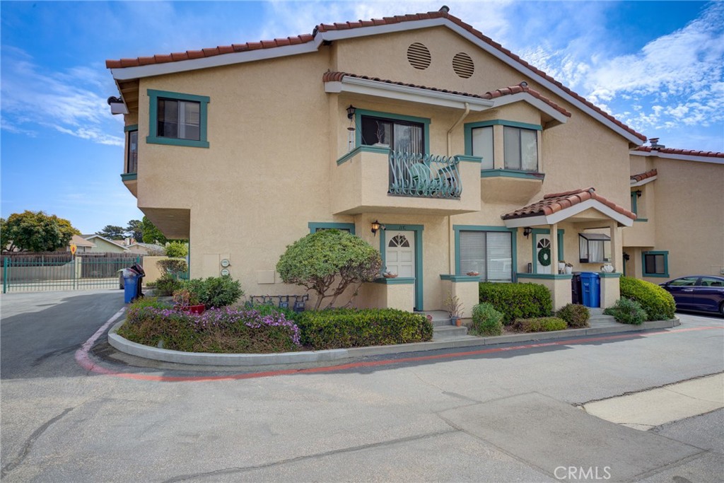 1277 Belridge 11C