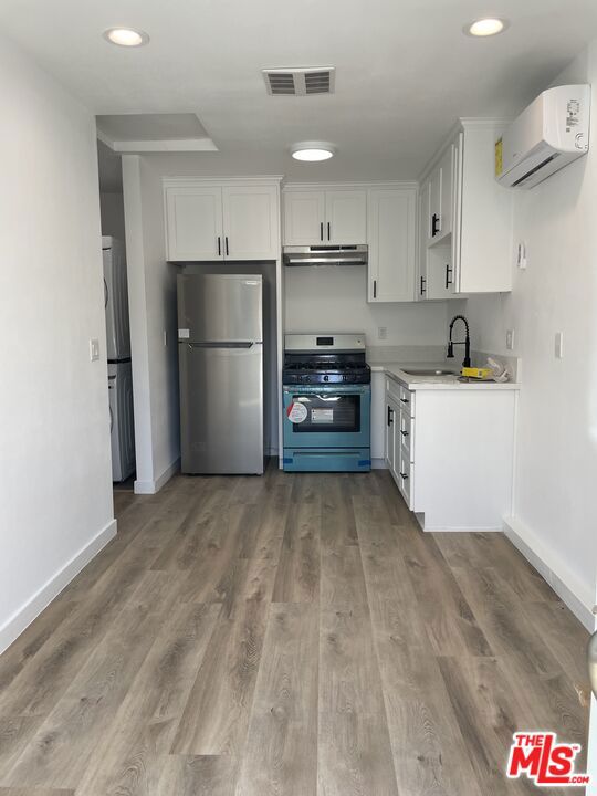 6627 Kraft Avenue 1/2
