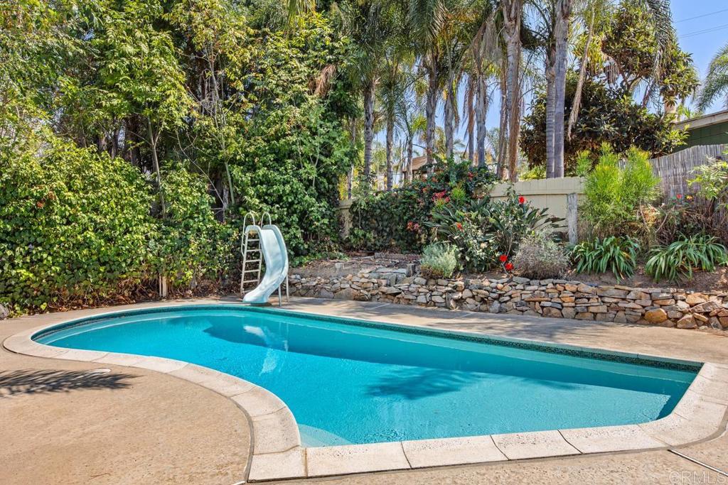 2128 Bautista Ave