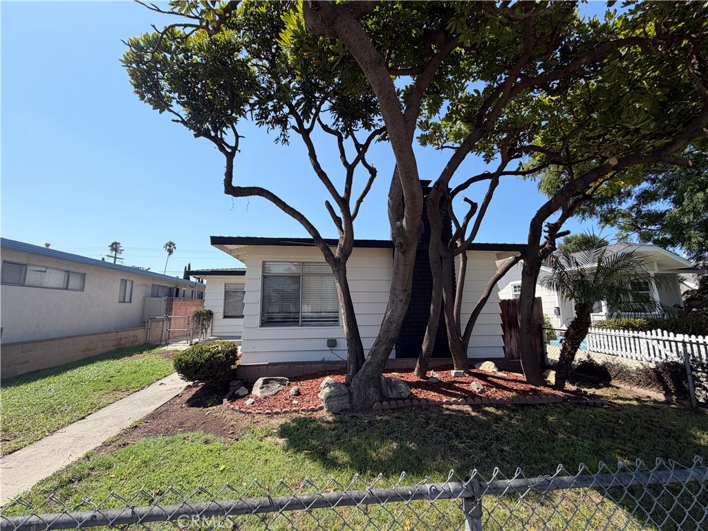 1658 252nd Street