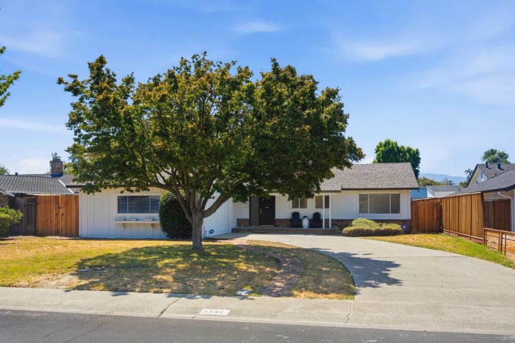 1346 El Moro Drive