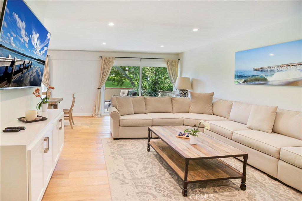 2112 Vista Dorado