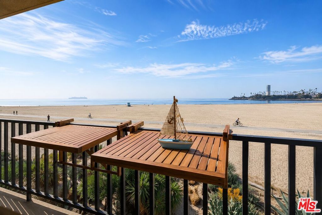 1140 E Ocean Boulevard 235