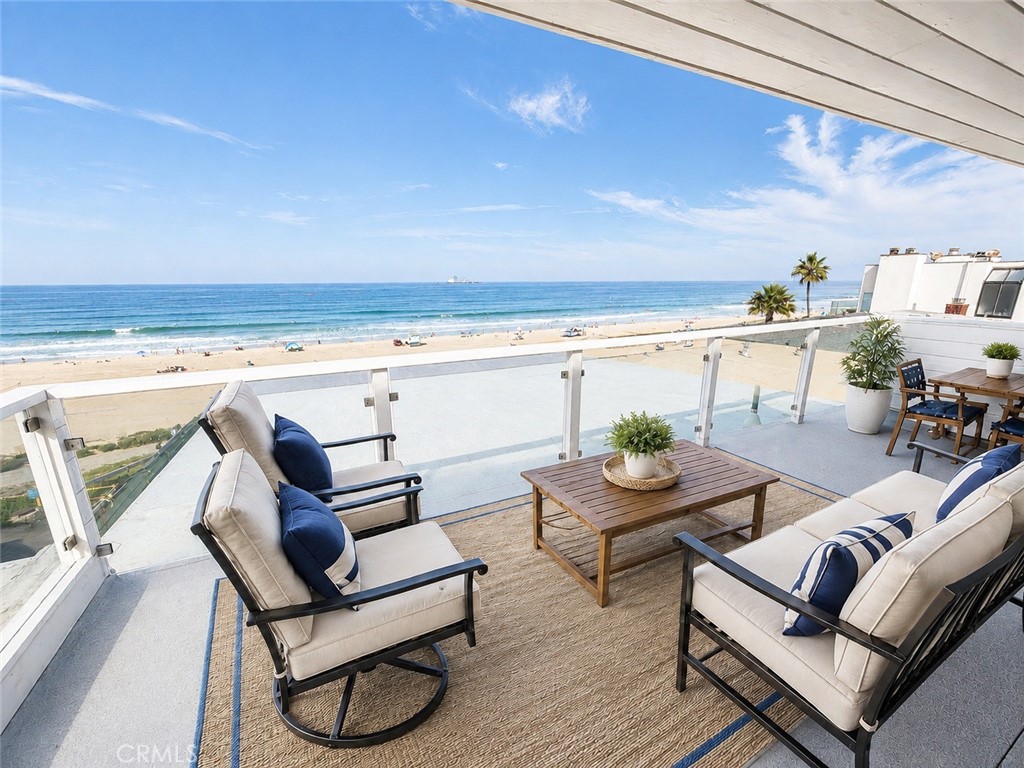 3600 The Strand D