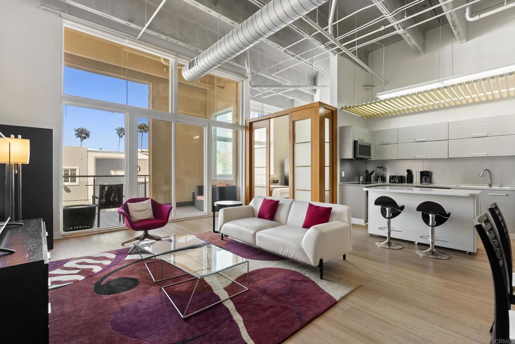 550 Seagaze Drive 12