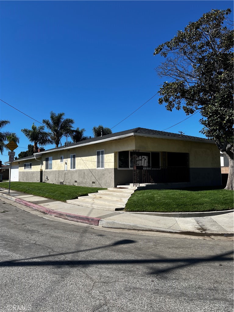 22443 Meyler Street