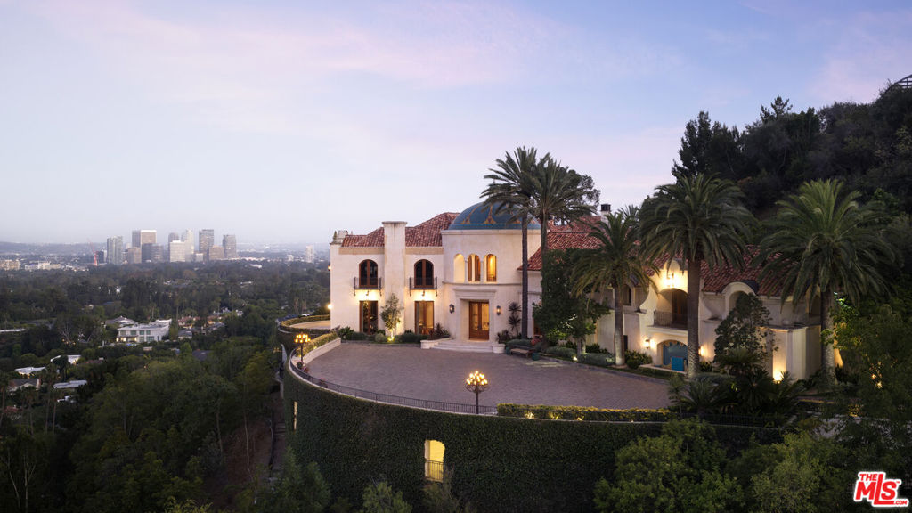 10066 Cielo Drive