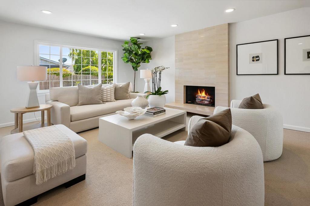 951 Laguna Circle