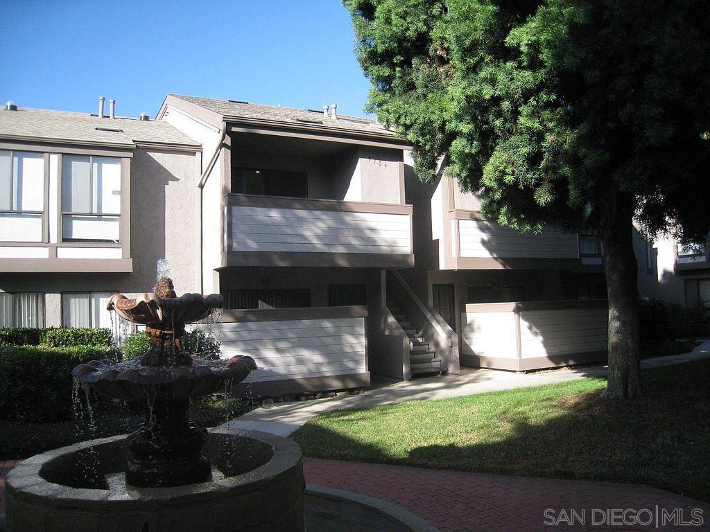 9109 Village Glen 268