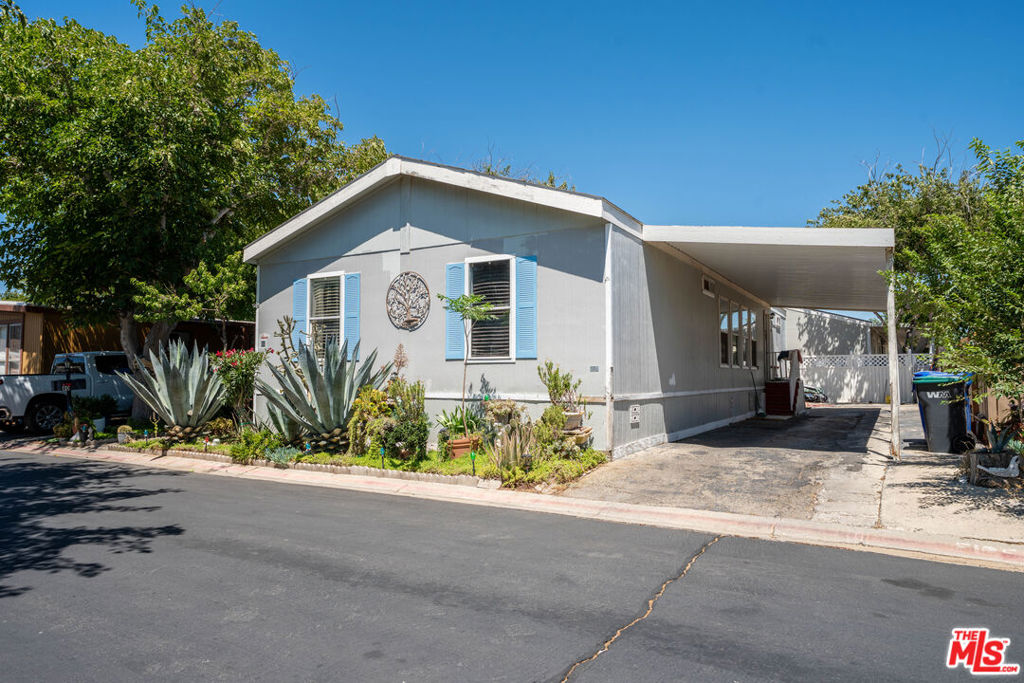 3524 E Avenue R 80