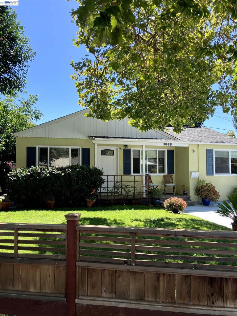 1066 Maple Ave