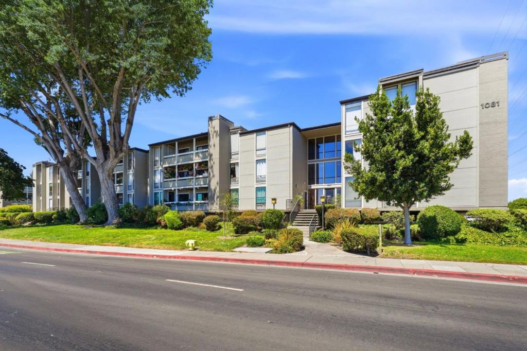 1081 Beach Park Boulevard 213