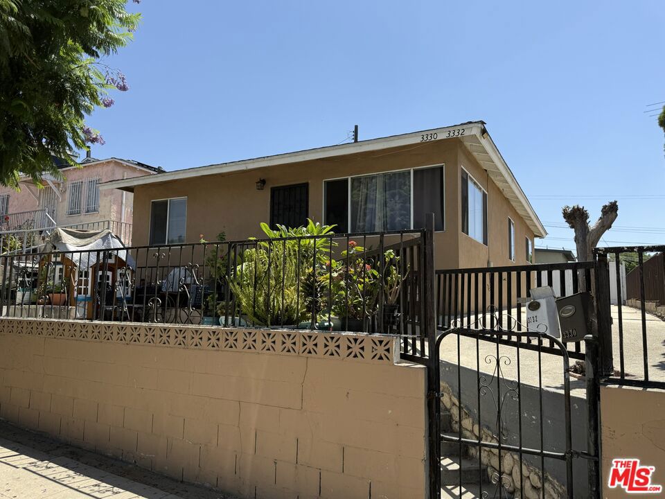 3330 E 8th Street