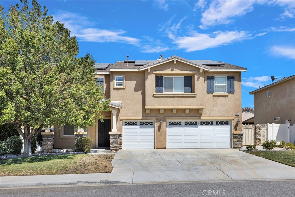 13535 Bentley St