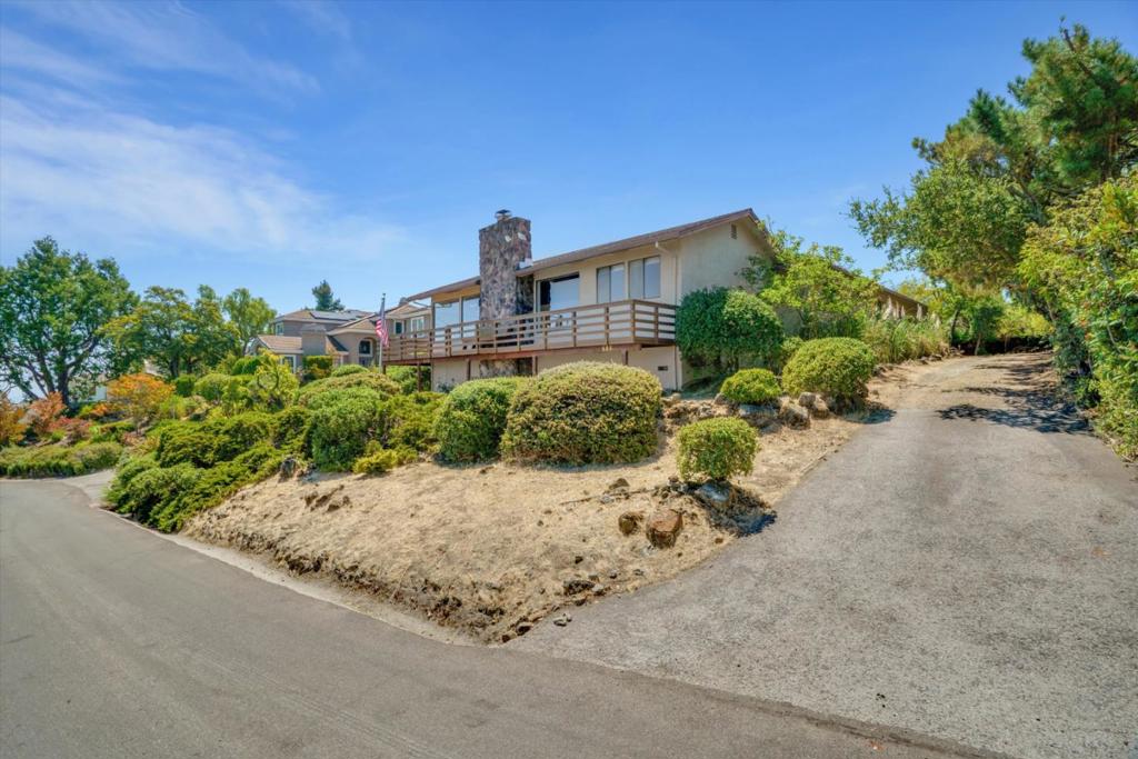 685 Oak Park Way
