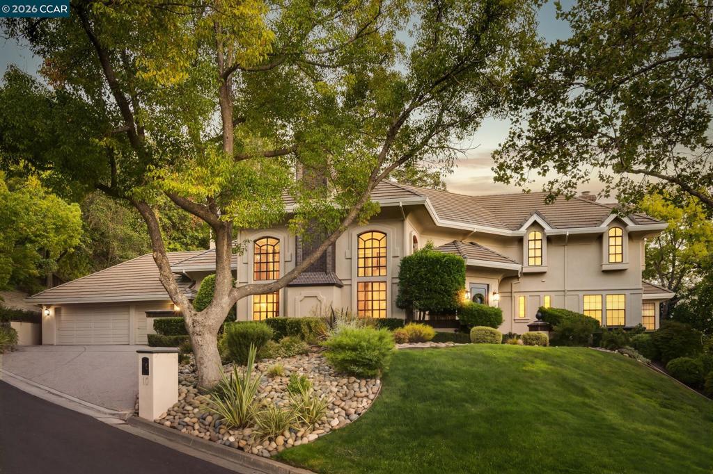 10 Bent Oak Ct