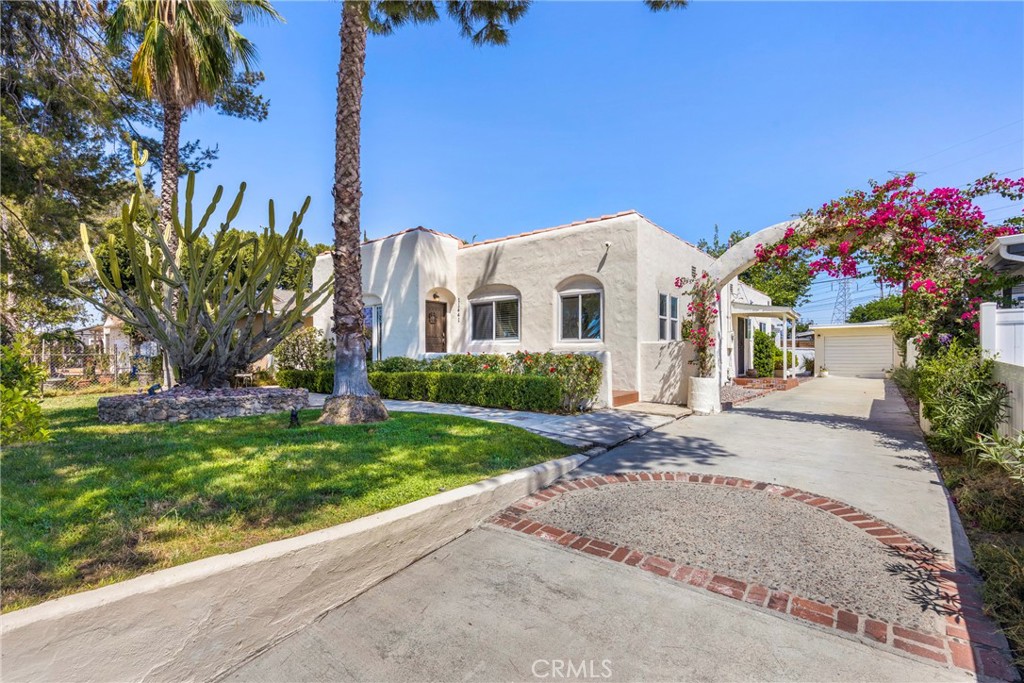 11441 Kittridge Street