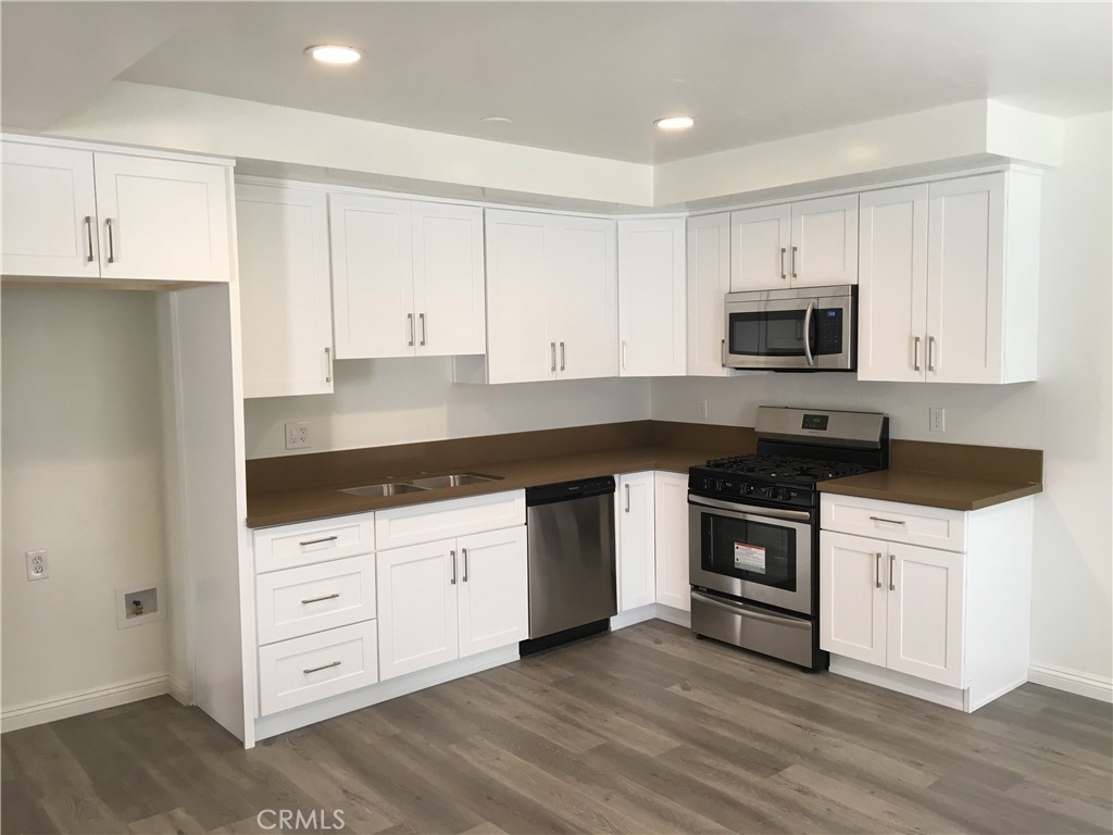 325 N Howard 1