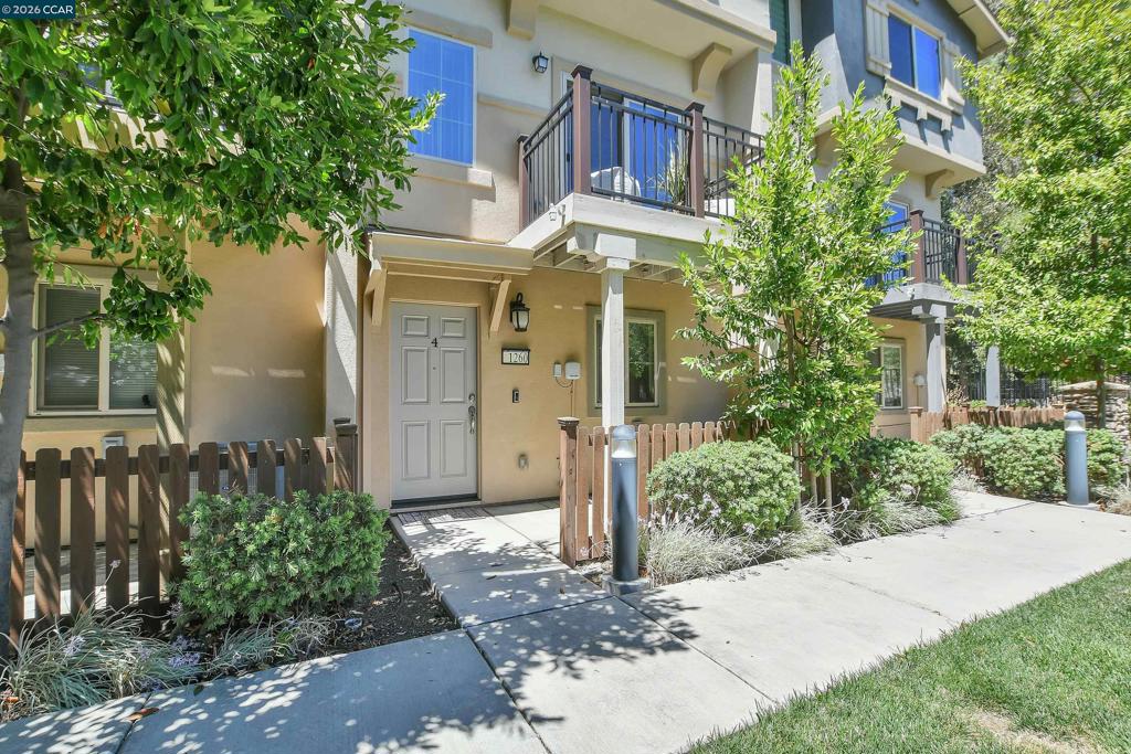 1260 Detroit Ave 4