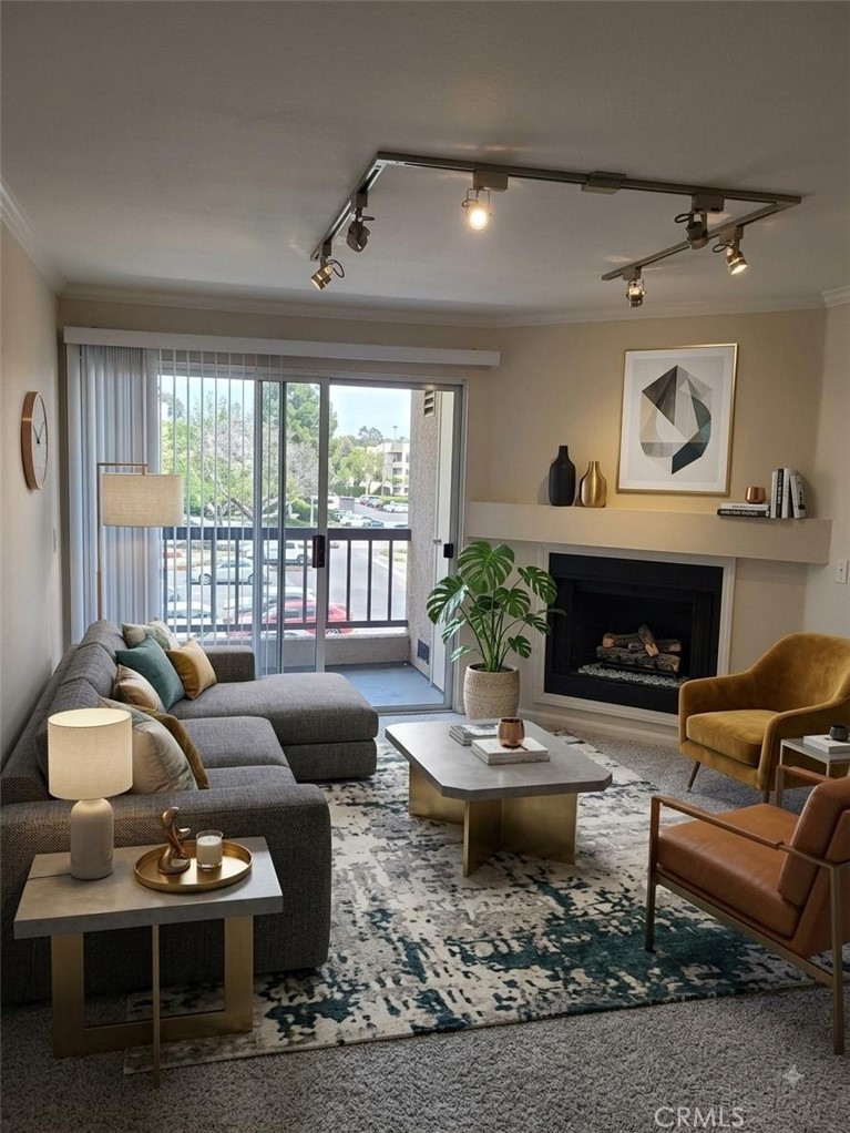 5545 Canoga Avenue 213